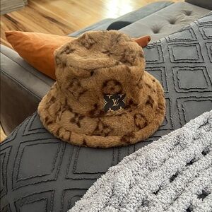 Chic Tan and Black Fur Bucket Hat